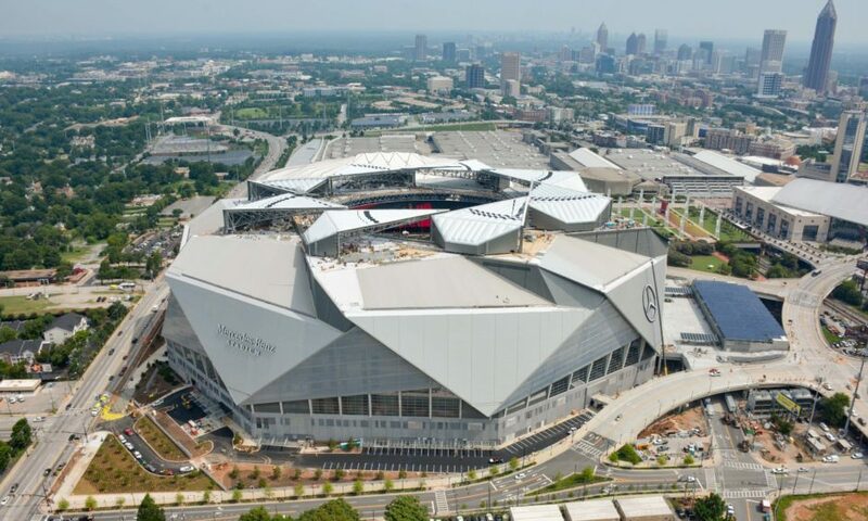 The Top Bars and Restaurants near Mercedes-Benz Stadium for Pre-game