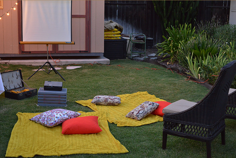 4 Steps To Hosting An Outdoor Movie Night Hebrew National